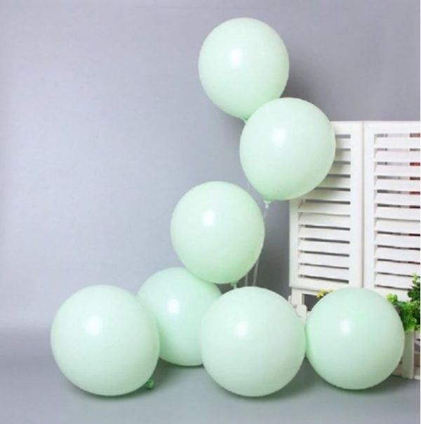 svetlo zeleni baloni